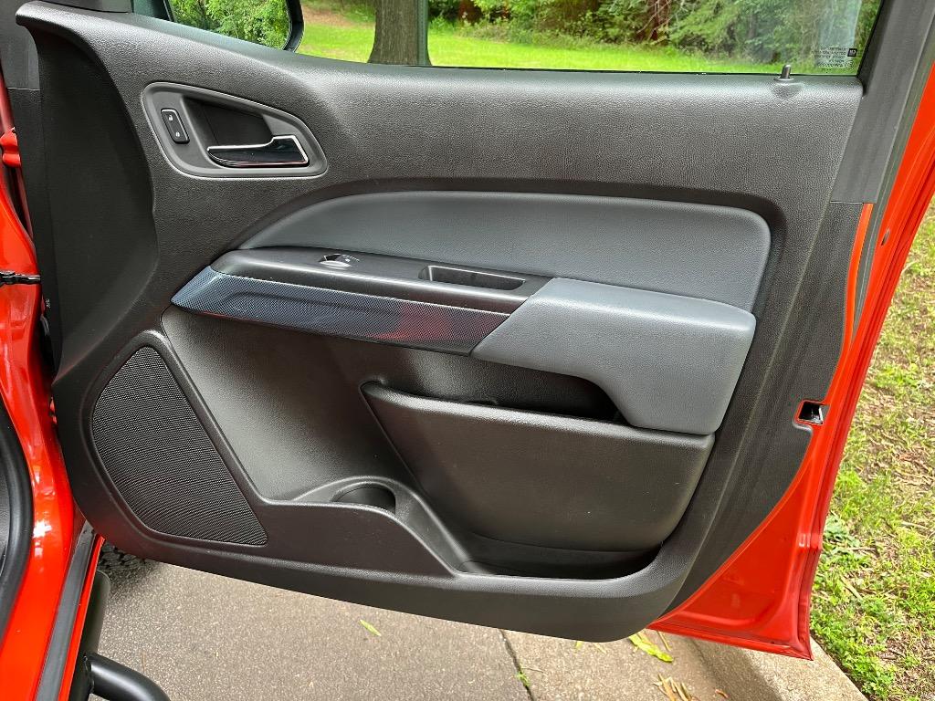 2016 Chevrolet Colorado Z71 photo