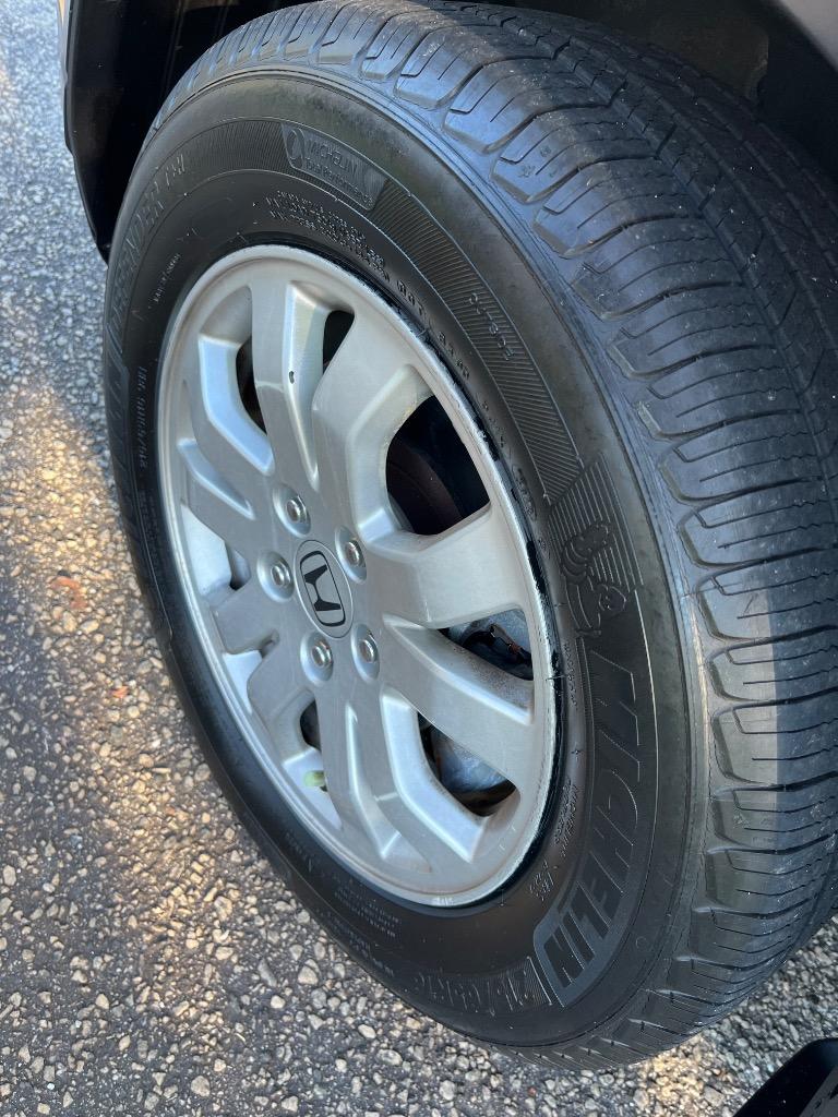 2005 Honda CR-V - $5,750