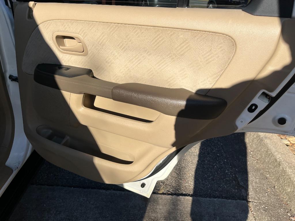 2005 Honda CR-V - $5,750