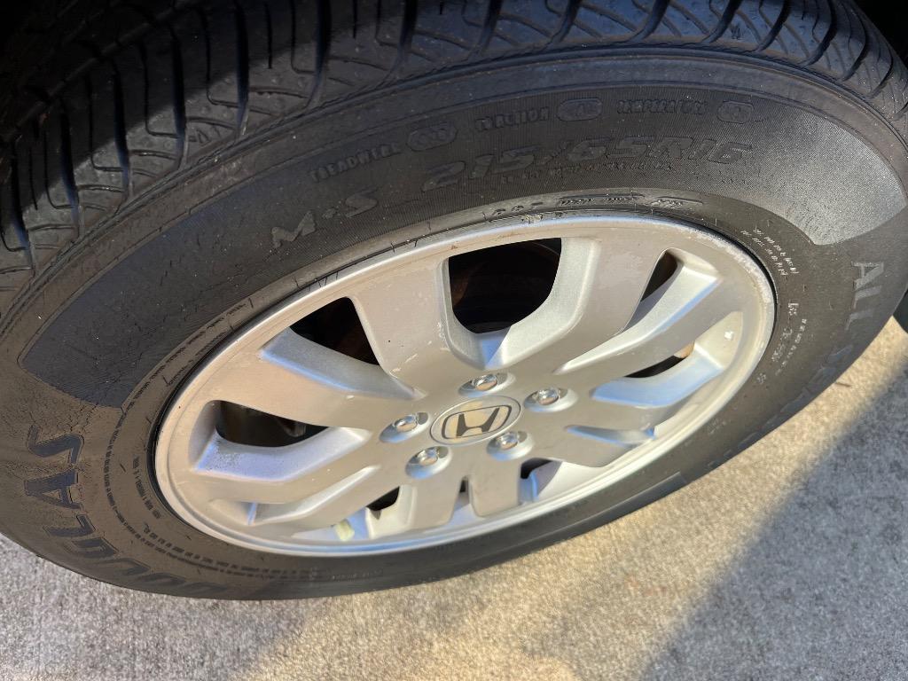 2005 Honda CR-V - $5,750