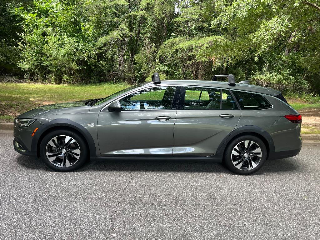 2018 Buick Regal - $21,450