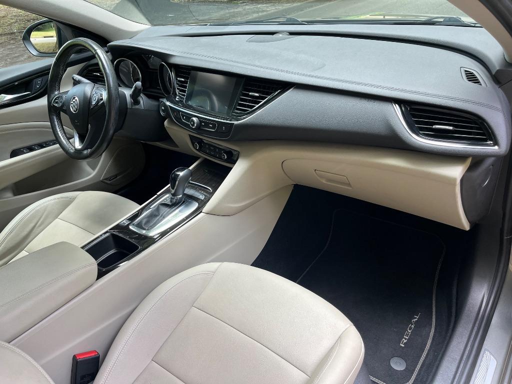 2018 Buick Regal - $21,450