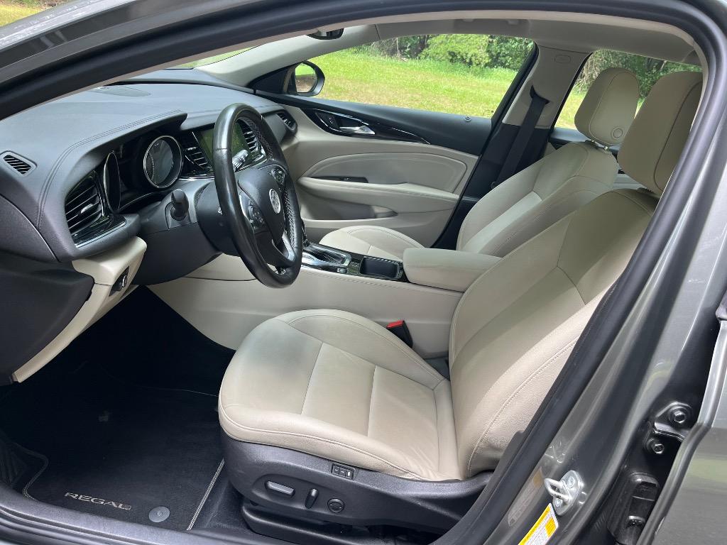 2018 Buick Regal - $21,450