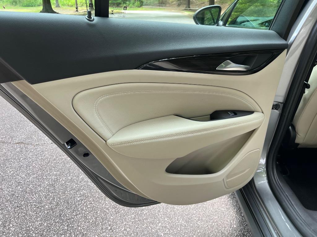 2018 Buick Regal - $21,450