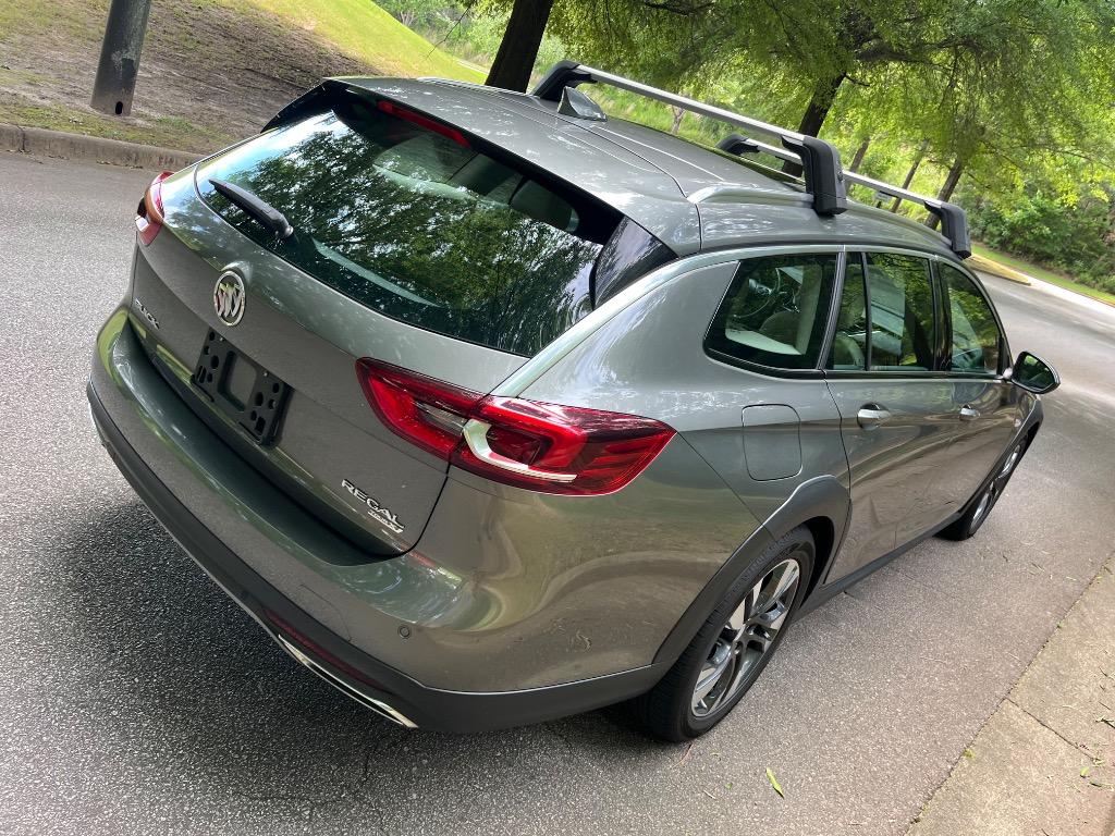 2018 Buick Regal - $21,450