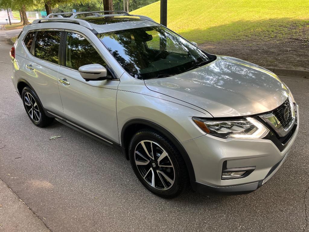 2018 Nissan Rogue - $15,450
