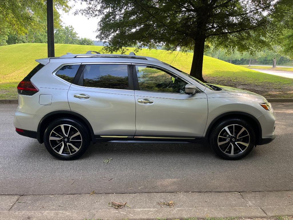 2018 Nissan Rogue - $15,450