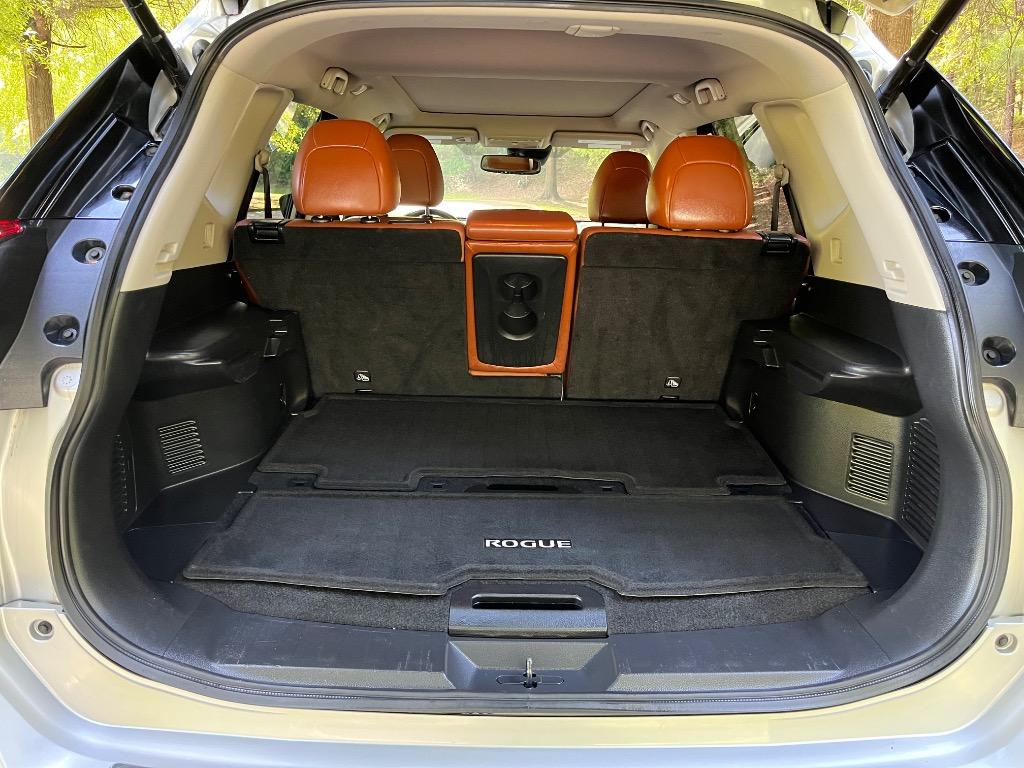 2018 Nissan Rogue - $15,450