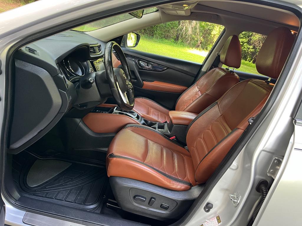 2018 Nissan Rogue - $15,450