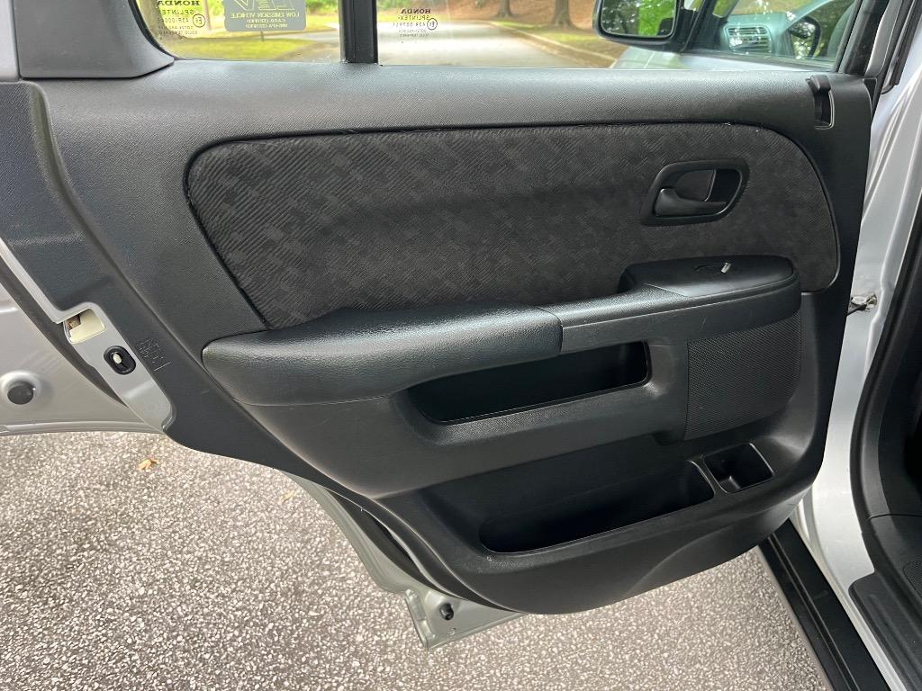 2005 Honda CR-V - $7,650