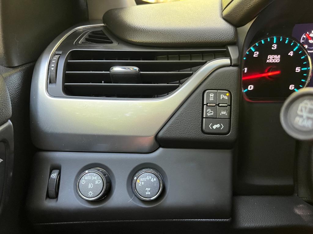 2017 Chevrolet Tahoe - $19,750
