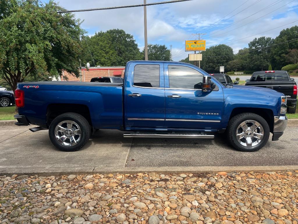 2017 Chevrolet Silverado - $21,450