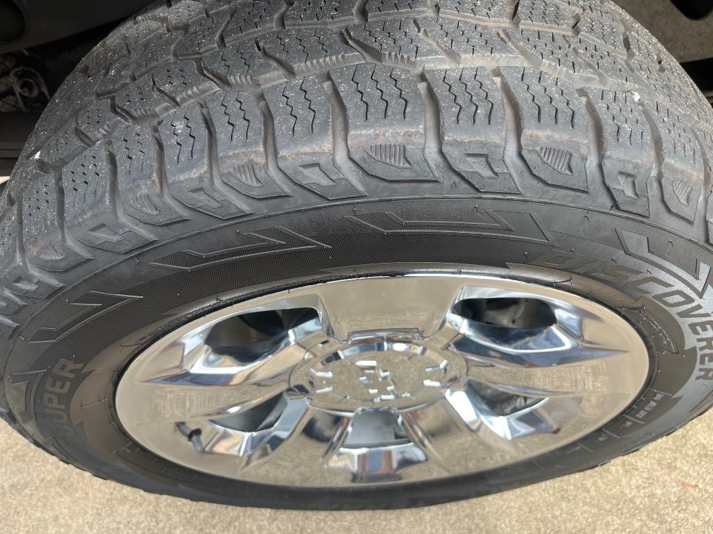 2017 Chevrolet Silverado - $21,450