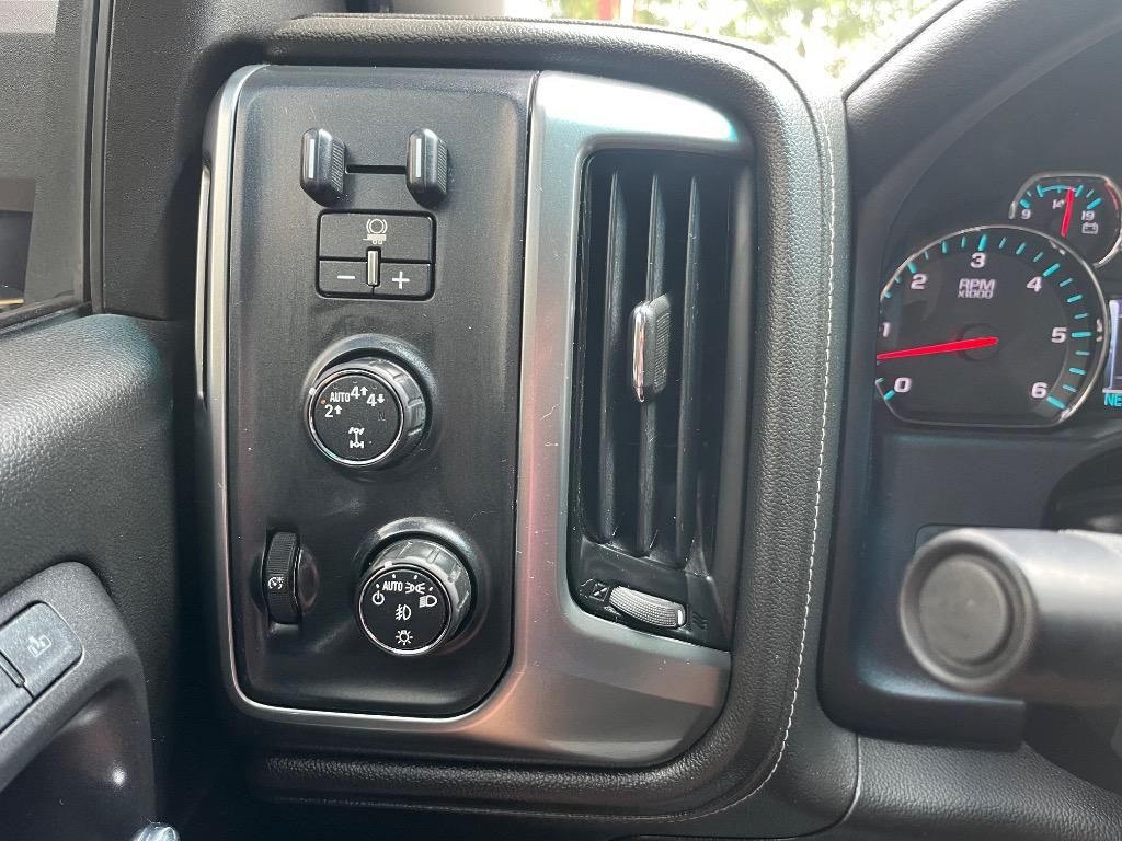 2017 Chevrolet Silverado - $21,450
