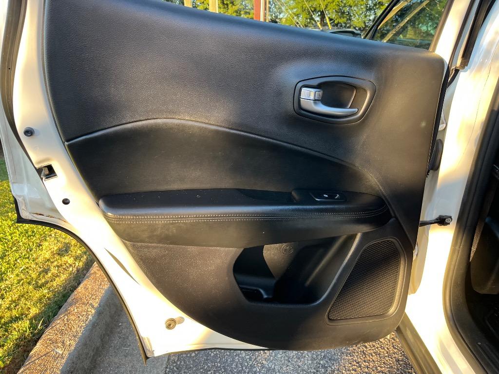 2018 Jeep Compass - $14,950