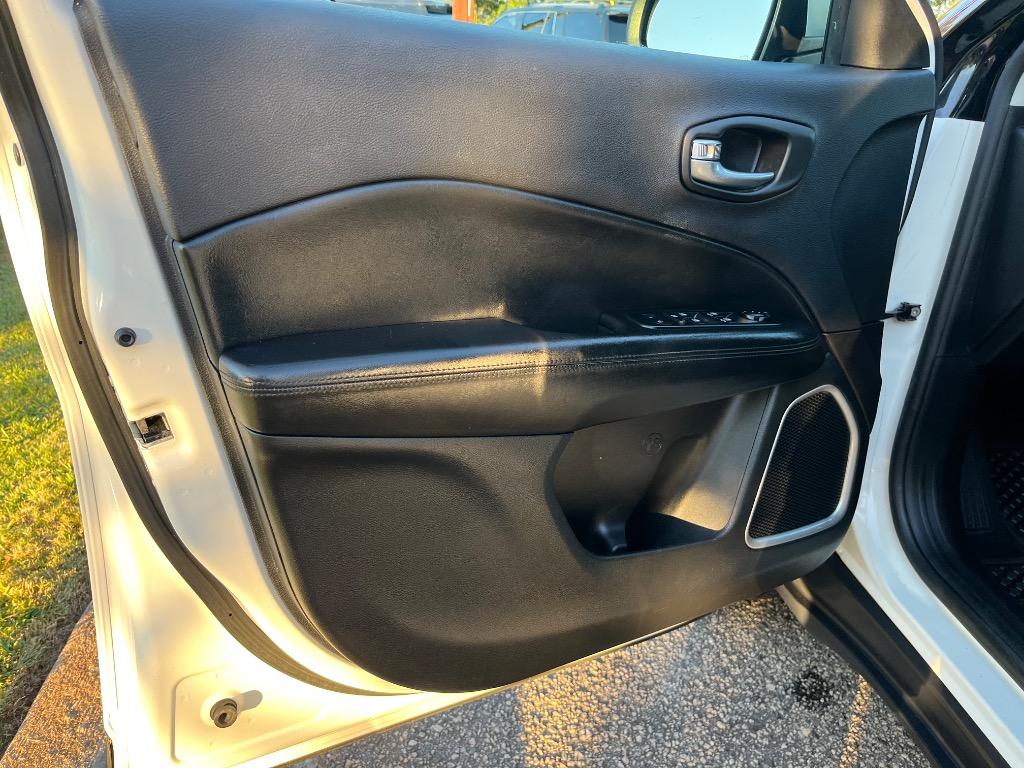 2018 Jeep Compass - $14,950