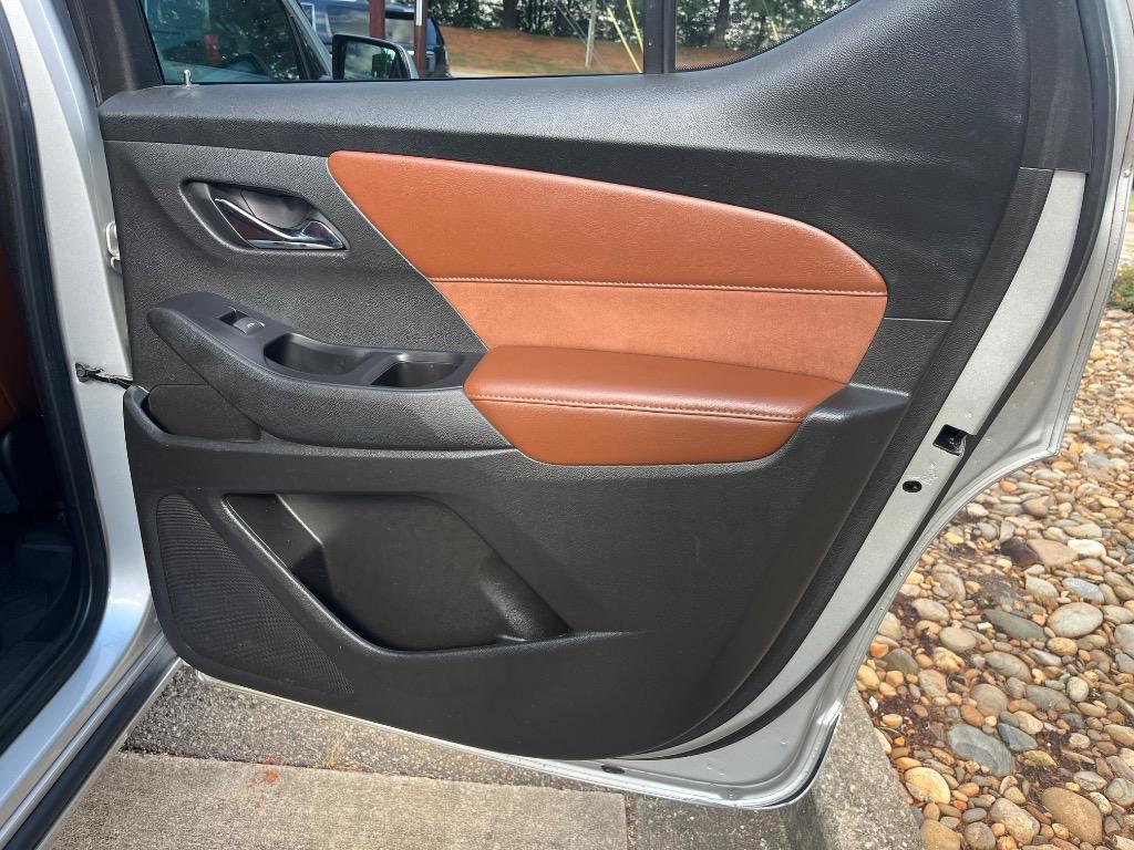 2018 Chevrolet Traverse - $15,950