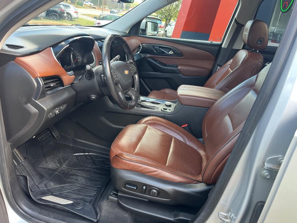 2018 Chevrolet Traverse - $15,950