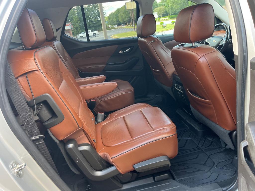 2018 Chevrolet Traverse - $15,950
