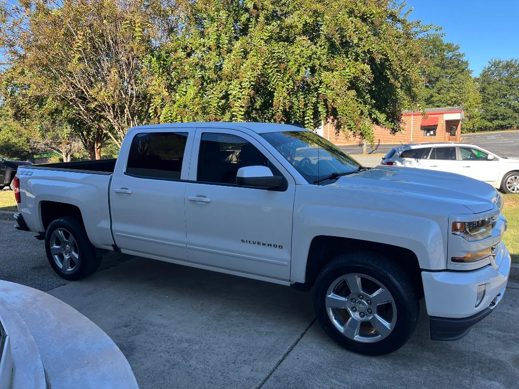 2018 Chevrolet Silverado - $22,450