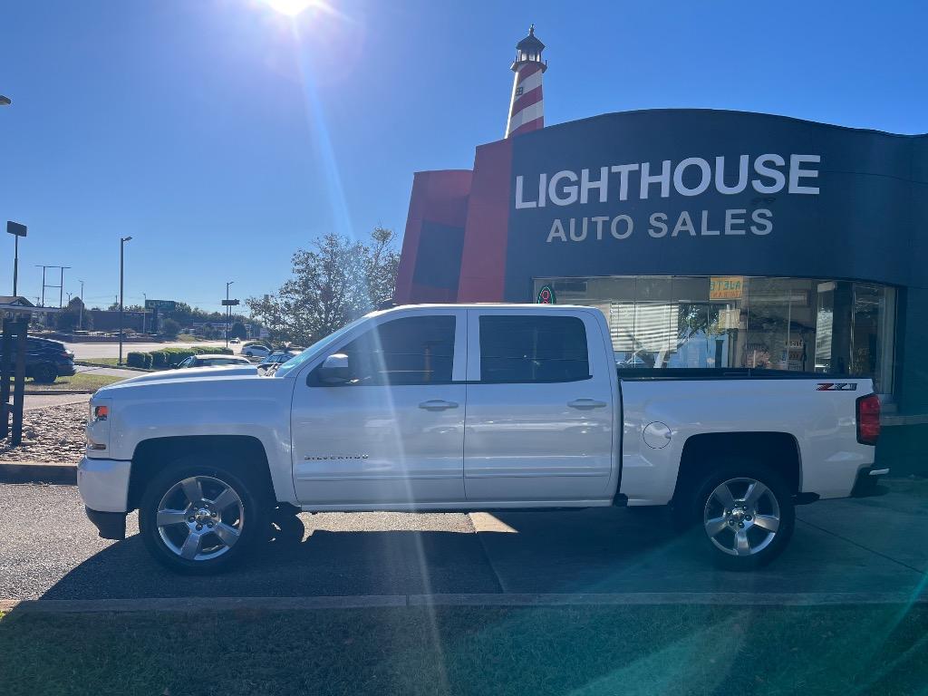 2018 Chevrolet Silverado - $22,450