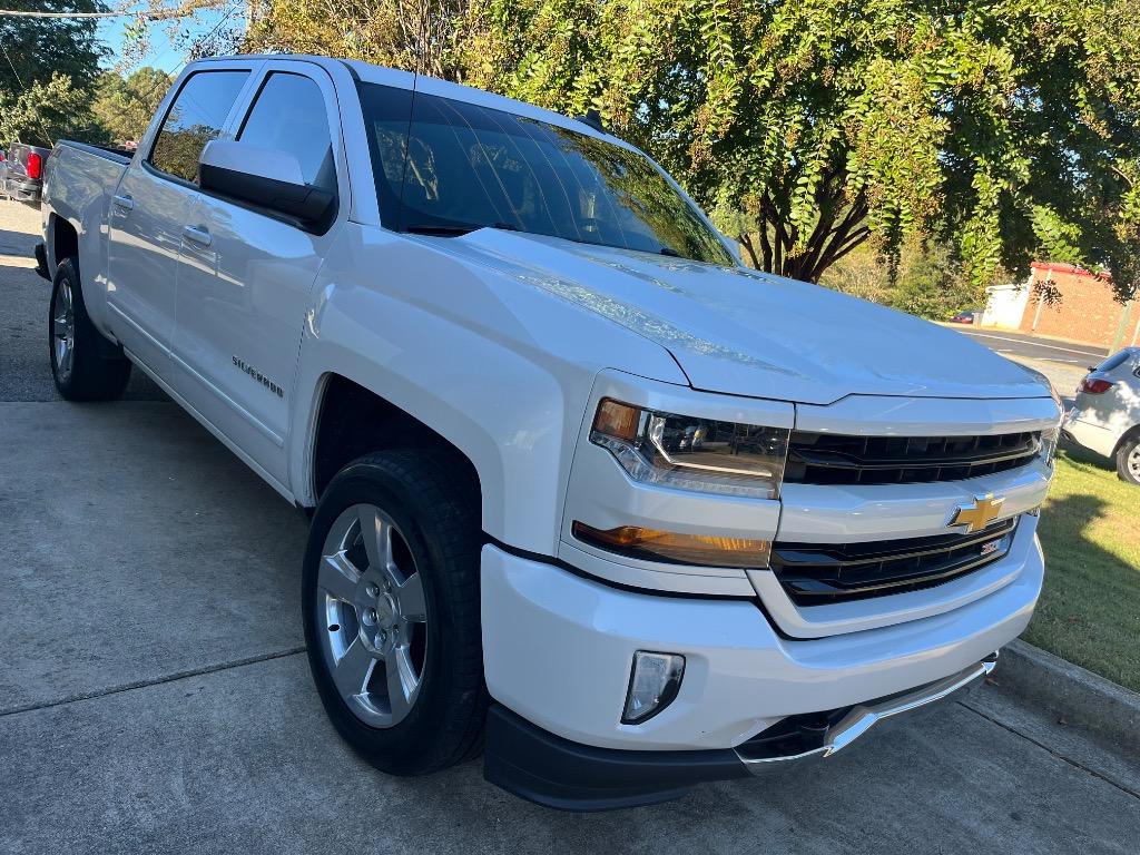 2018 Chevrolet Silverado - $22,450