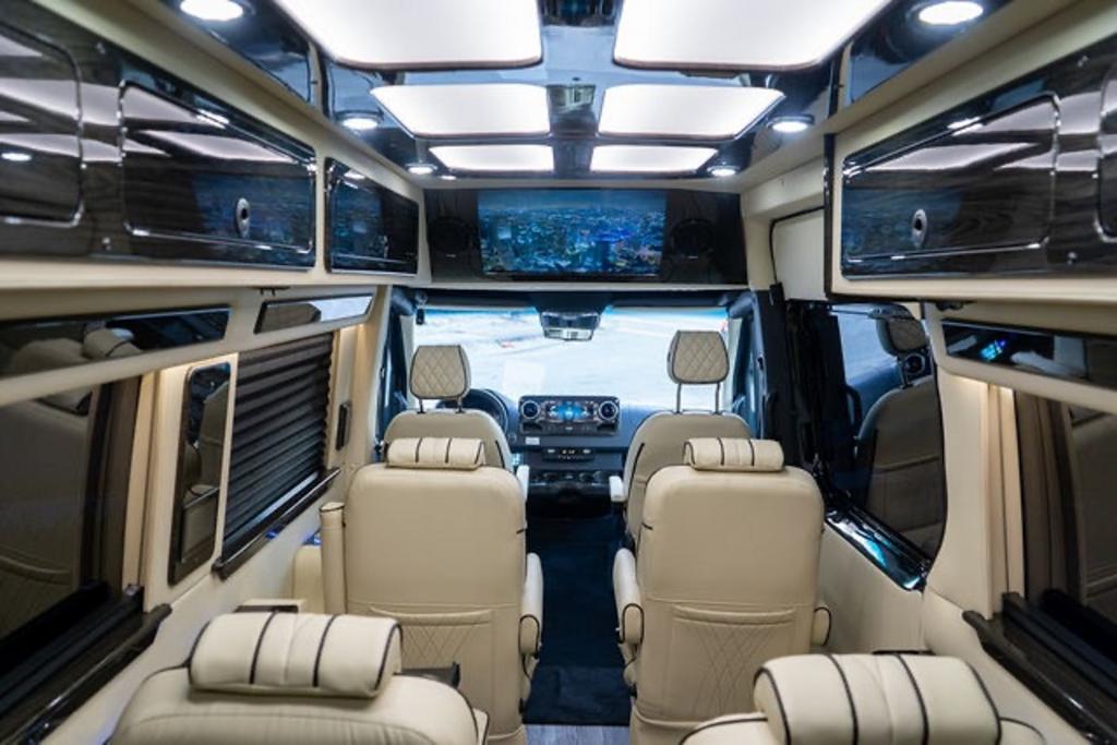2024 Mercedes-Benz Sprinter 3500XD