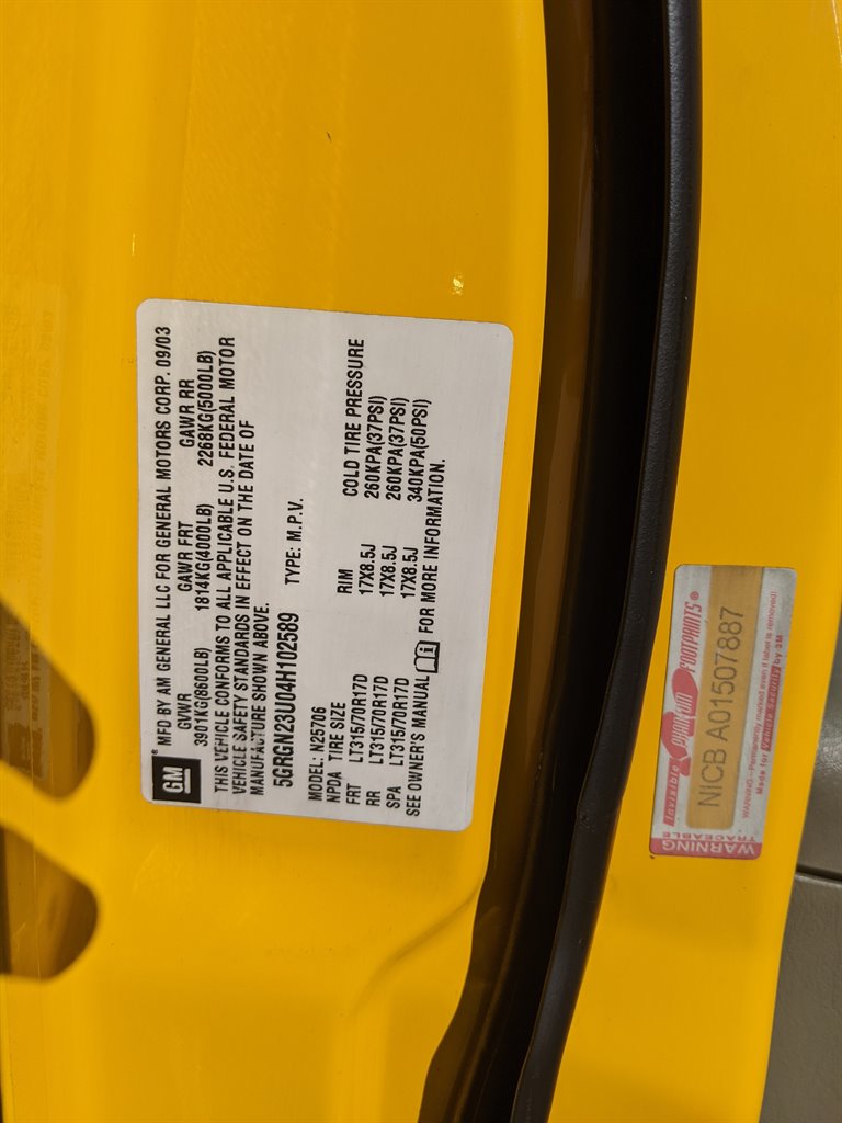 2004 HUMMER H2