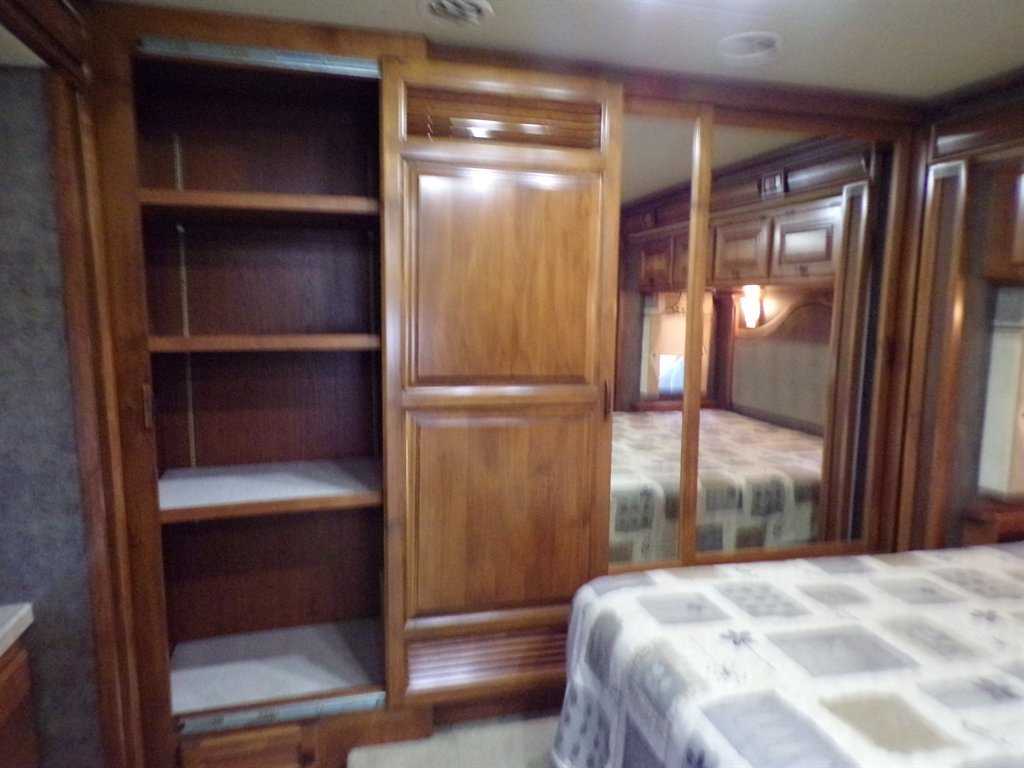 2012 Freightliner Xc Raised Rail Rear Engine Motor Home Chassis - $73,800