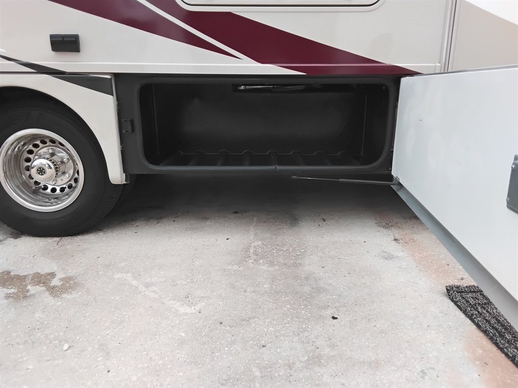2016 Mercedes-Benz Sprinter - $52,900
