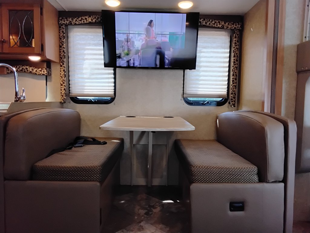 2016 Thor Windsport - $37,500