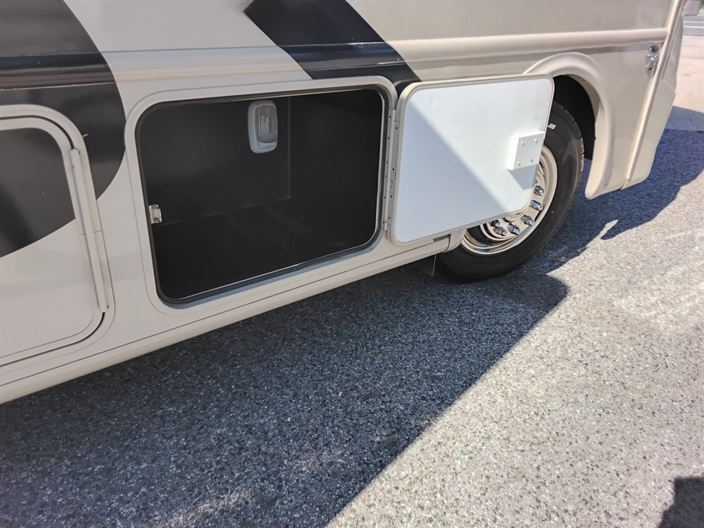 2016 Thor Windsport - $37,500