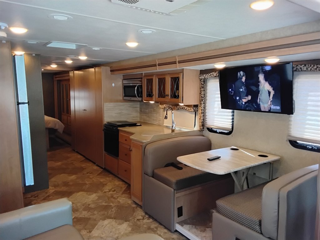 2016 Thor Windsport - $37,500