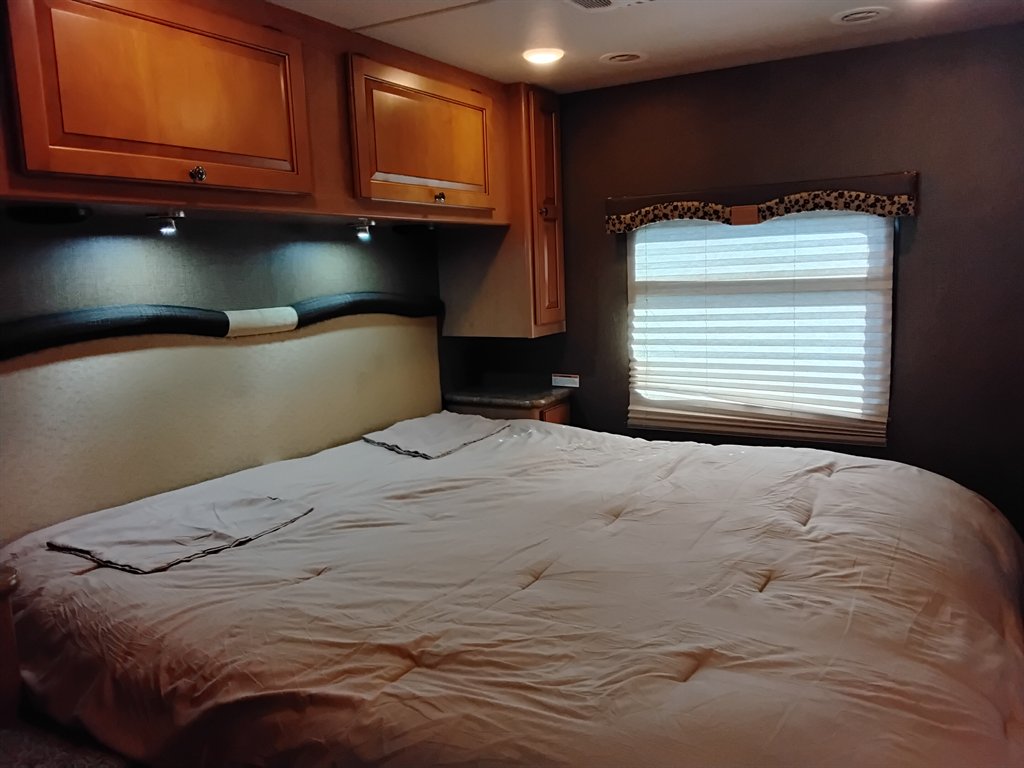 2016 Thor Windsport - $37,500