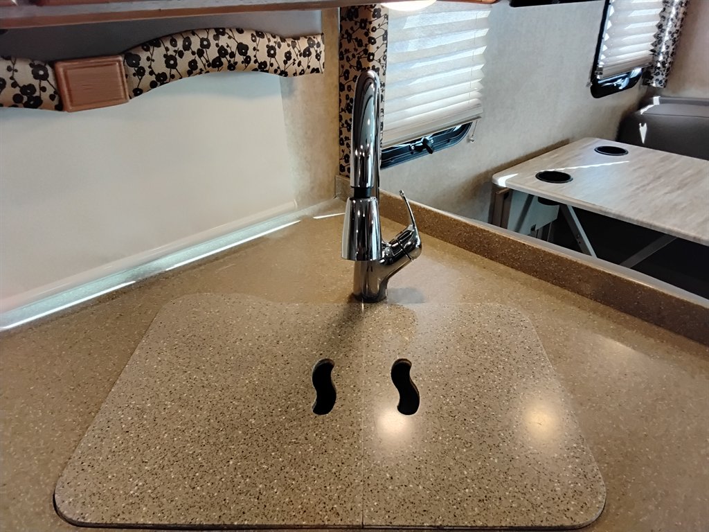2016 Thor Windsport - $37,500