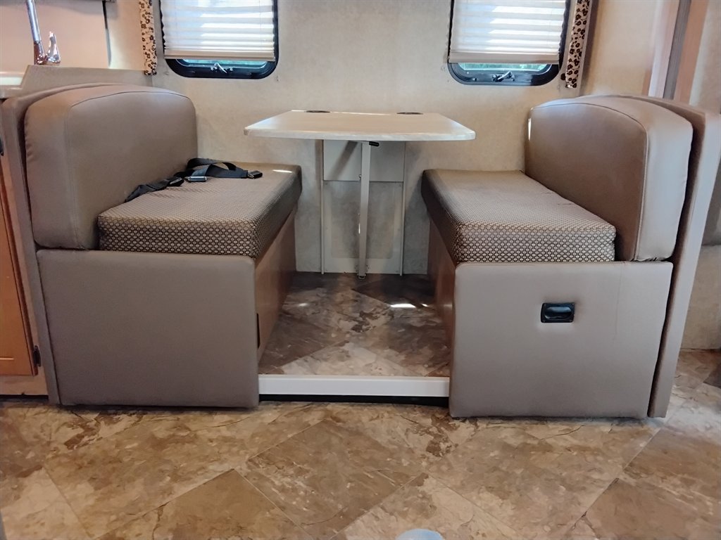 2016 Thor Windsport - $37,500