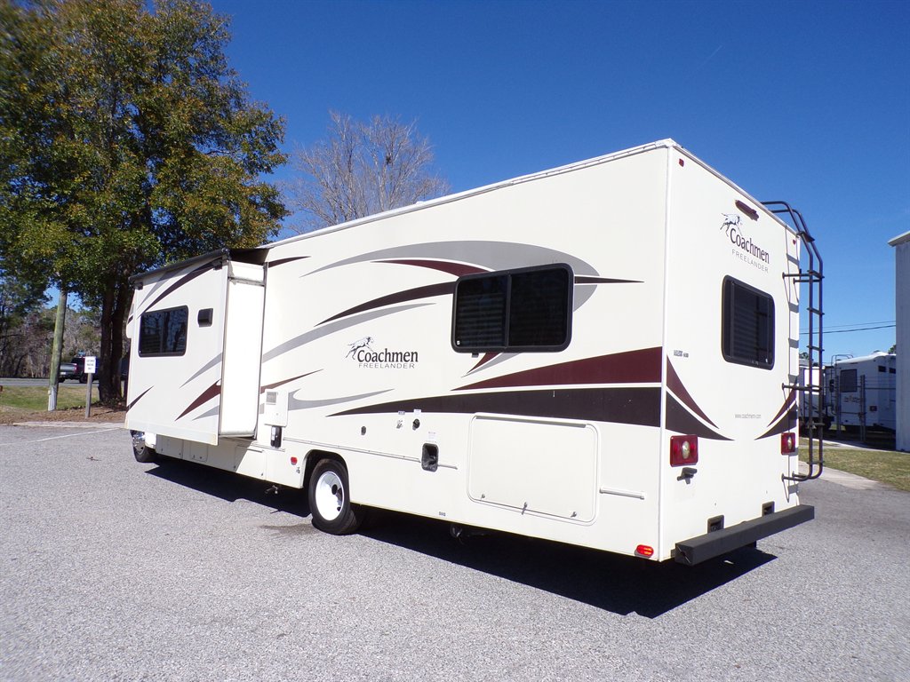 2017 Ford E-450 - $22,600