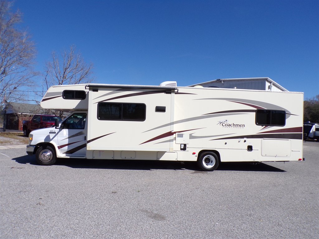 2017 Ford E-450 - $22,600
