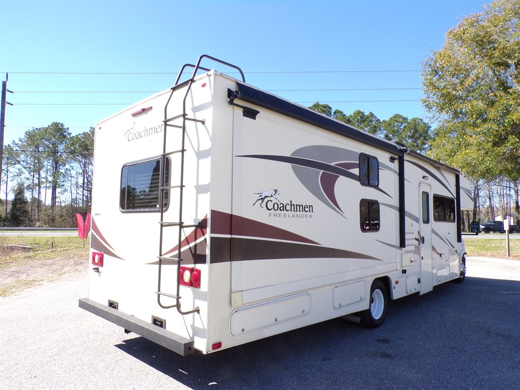 2017 Ford E-450 - $22,600