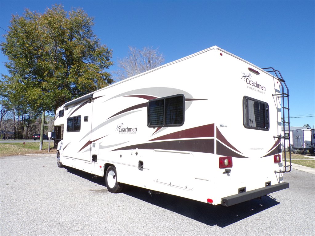 2017 Ford E-450 - $22,600
