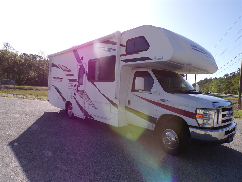 2020 Ford E-350 - $33,700