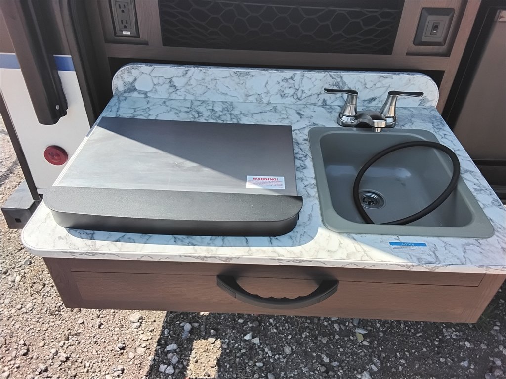 2017 Jayco Whitehawk - $14,900