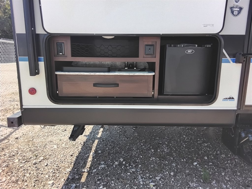 2017 Jayco Whitehawk - $14,900