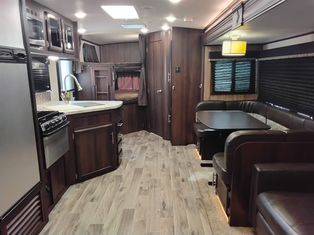 2017 Jayco Whitehawk - $14,900