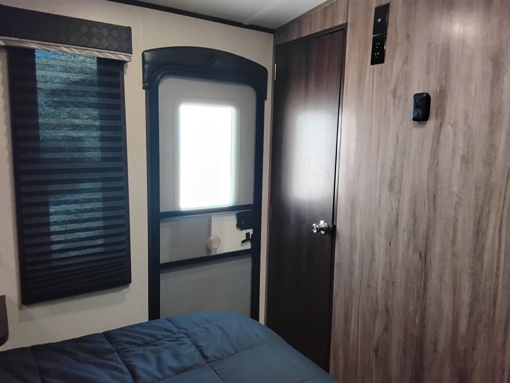 2017 Jayco Whitehawk - $14,900