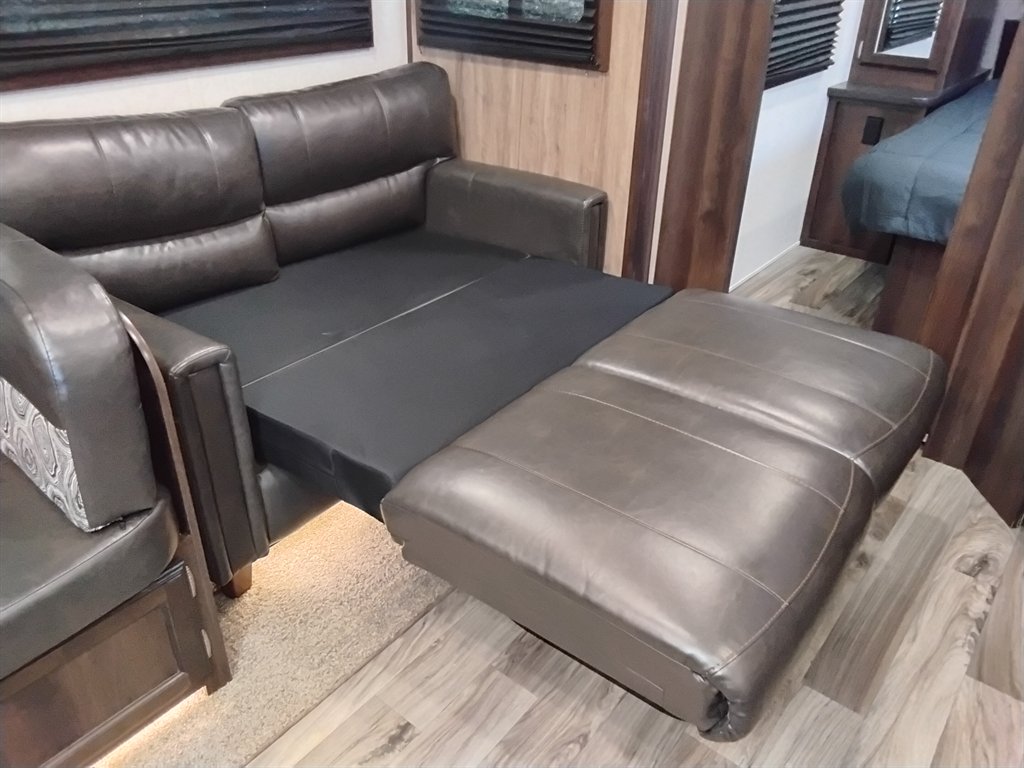 2017 Jayco Whitehawk - $14,900
