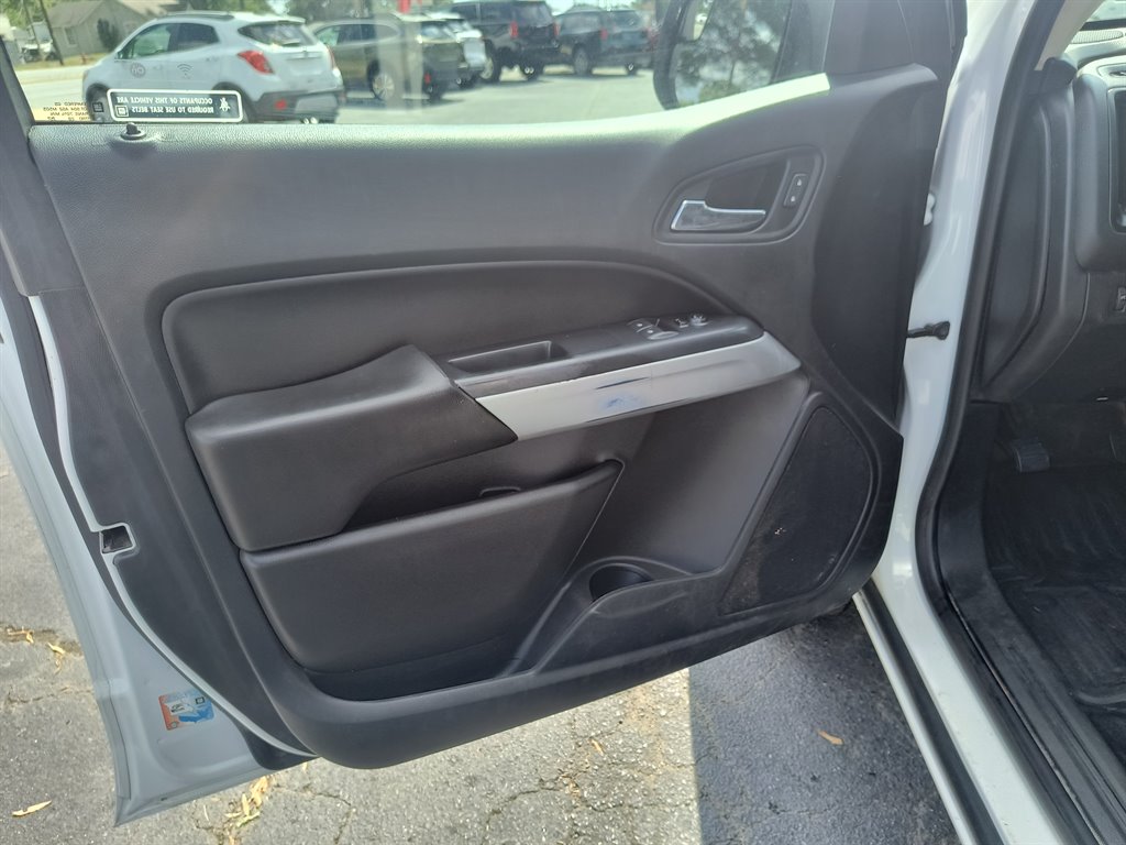 2020 Chevrolet Colorado - $17,999