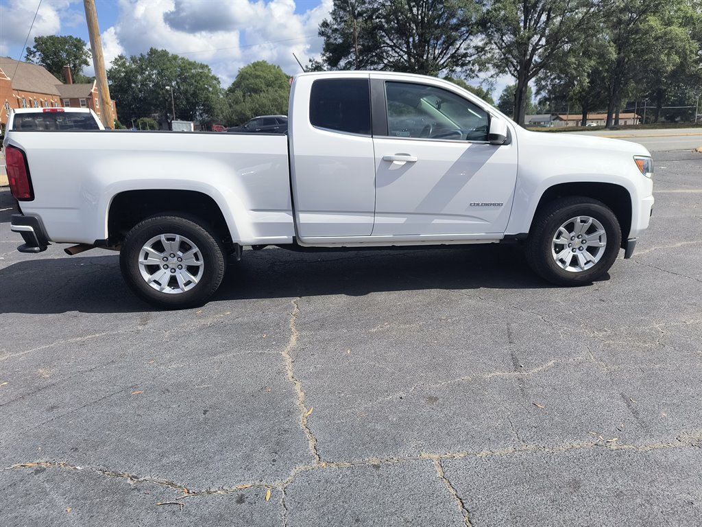 2020 Chevrolet Colorado - $17,999