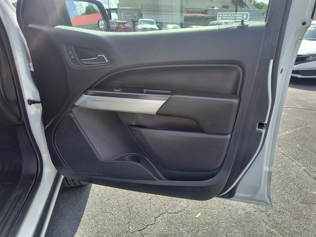 2020 Chevrolet Colorado - $17,999