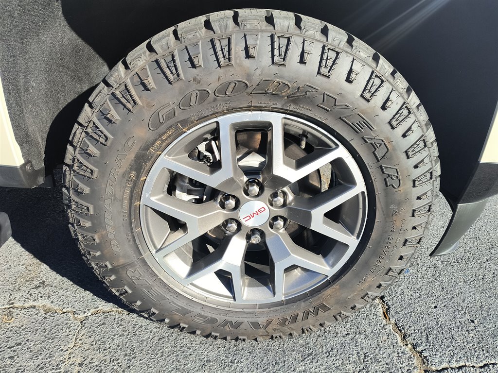 2021 GMC Canyon - $34,999